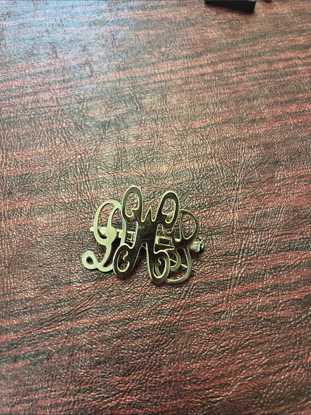 Gold-Tone Script Monogram Brooch - Elegant Women's Jewelry